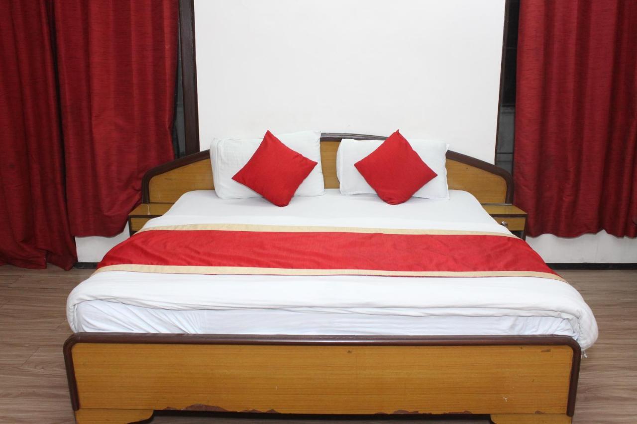 Hotel Dolls Inn Nainital Bagian luar foto