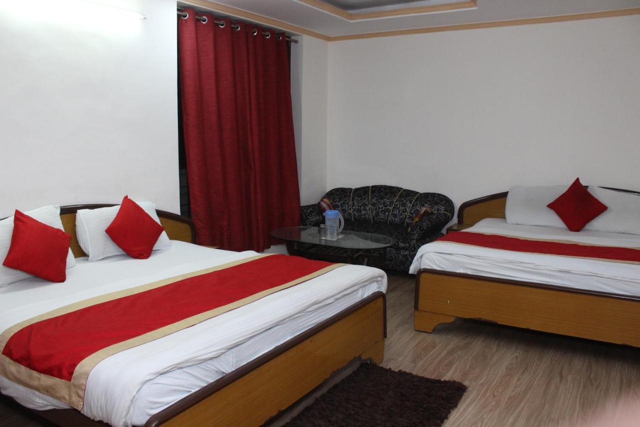 Hotel Dolls Inn Nainital Bagian luar foto