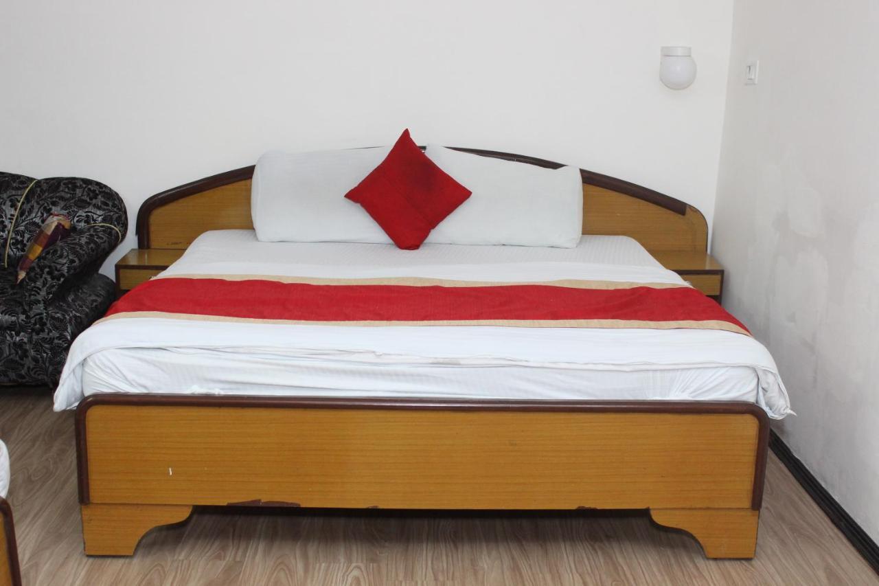 Hotel Dolls Inn Nainital Bagian luar foto