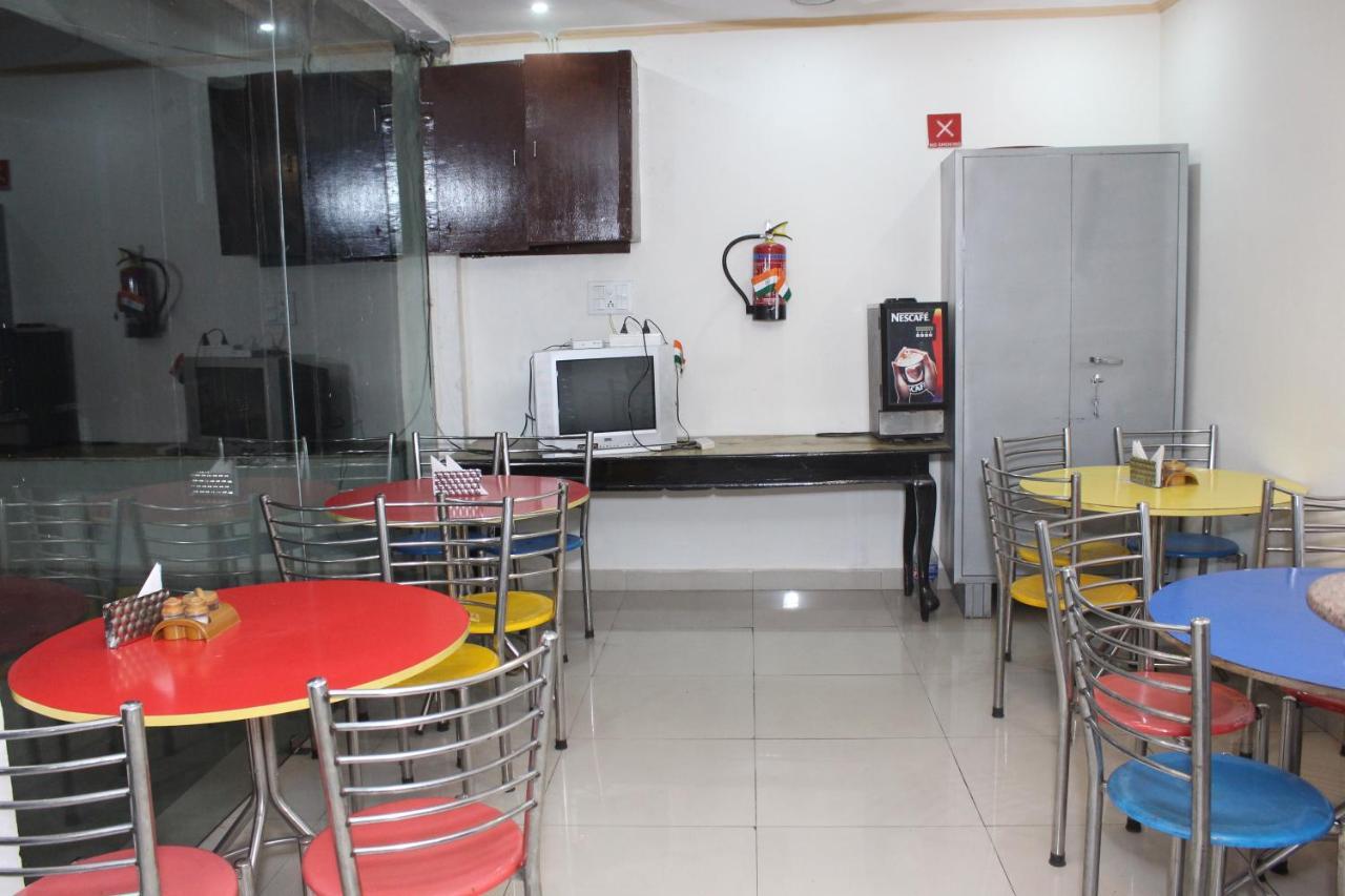 Hotel Dolls Inn Nainital Bagian luar foto